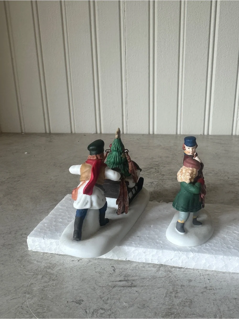 Dept 56 Gingerbread Vendor Set Of 2 Heritage Village Accessory With Box #58402